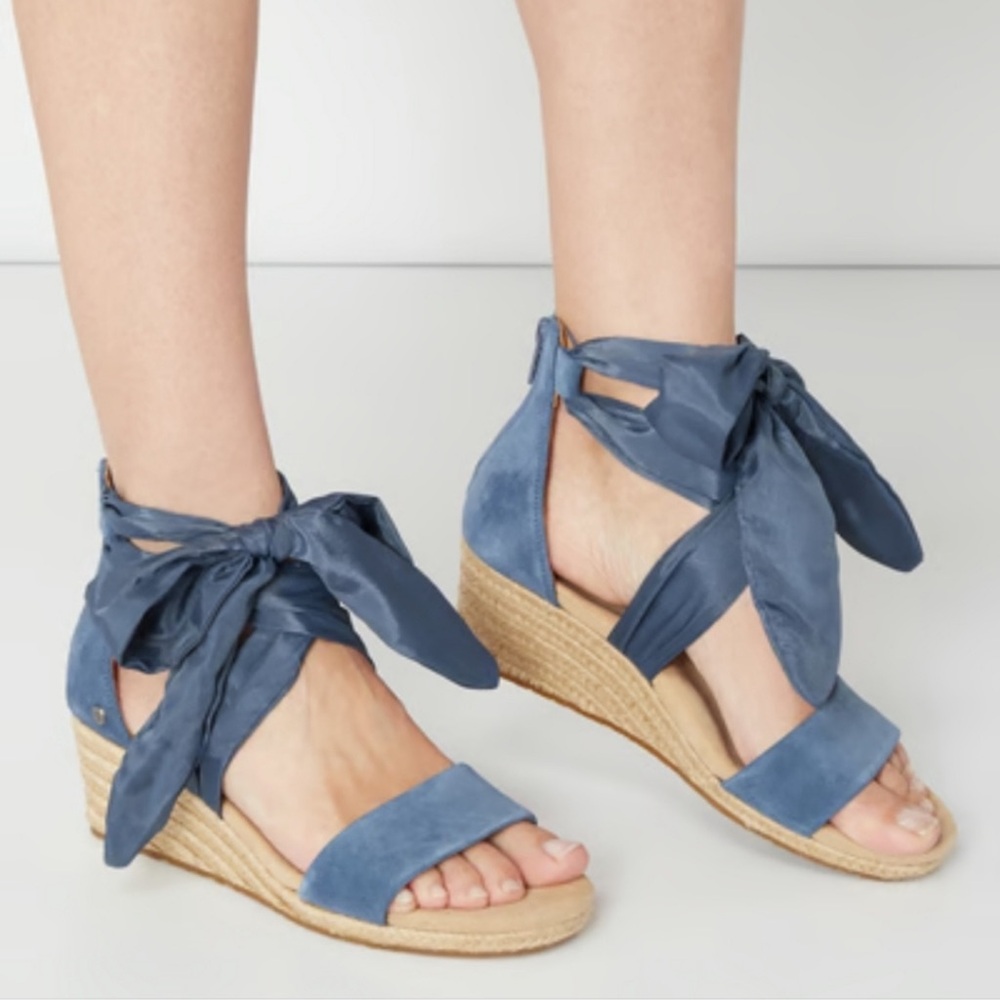 LIKE NEW blue Ugg Trina Espadrilles Size 10